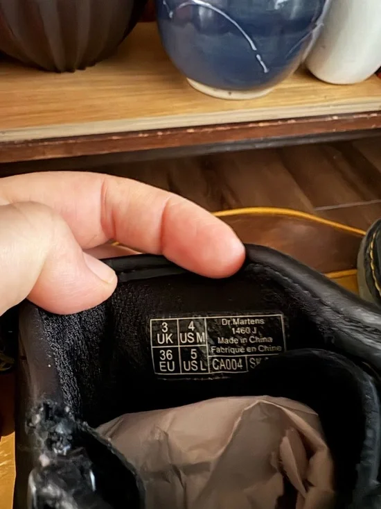 Classic Doc Marten Lace Up Boot Size 5/36 - Picture 2 of 5